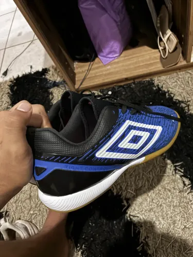 Tênis futsal umbro TAM 42