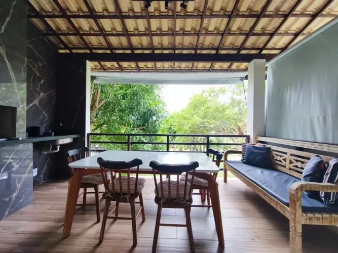 Apartamento 2/4 suítes com espaço gourmet em Imbassaí - BA