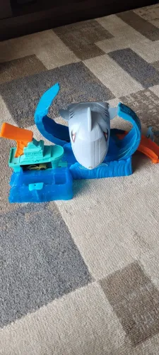 Hot Wheels City Robô Tubarão