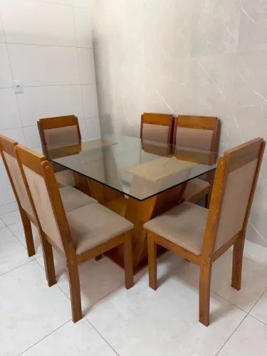 Mesa de jantar tampo de vidro 6 lugares 