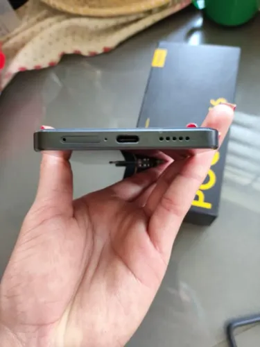  Xiaomi Poco x6 5g novo  