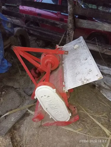 Enxada rotativa de trator