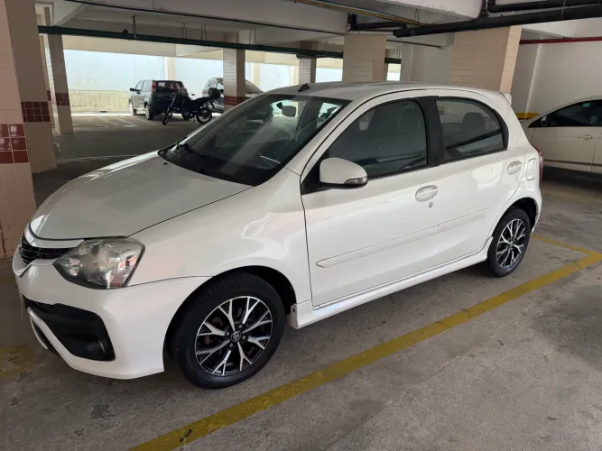Toyota Etios Platinum 1.5 Flex 16V 4P Aut. 2017