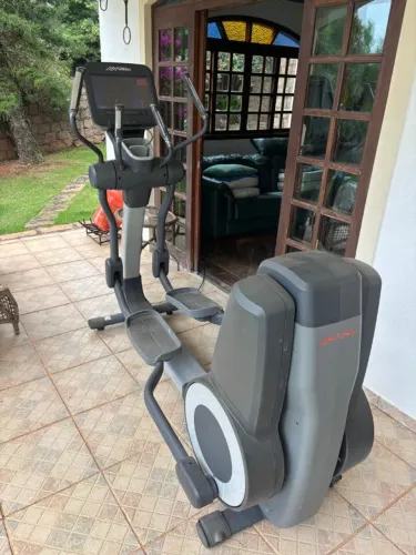 Transport Life Fitness 95x Elevation Series/discover/engage (Usado)