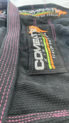 Kimono feminino Combate - Tamanho A1