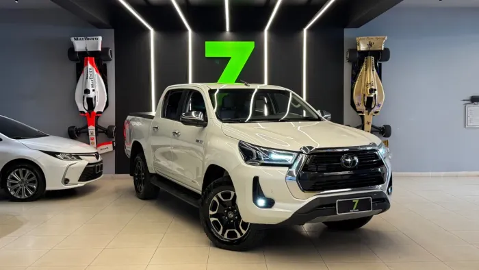 Toyota Hilux CD SRX 4X4 2.8 TDI 16V Diesel Aut. 2021