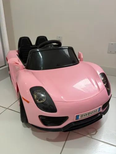 Carro elétrico infantil