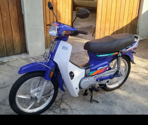 Honda Dream 100