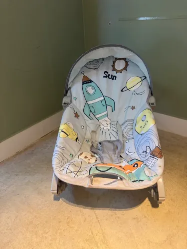 Cadeira de descanso e balanço bebê