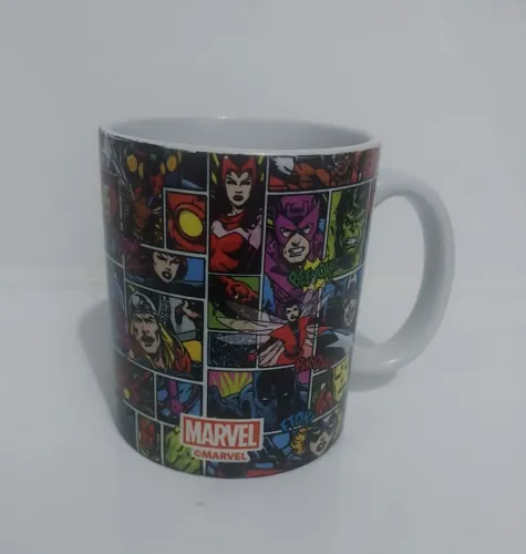Caneca Marvel