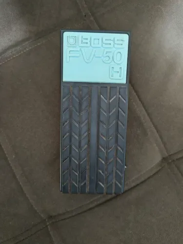 Pedal volume Boss FV50H