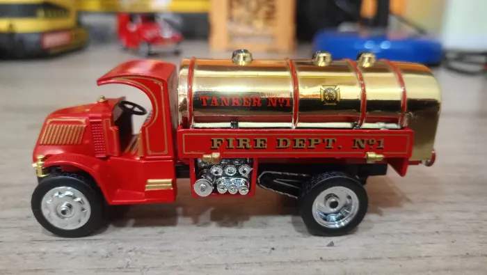 Miniatura Matchbox yesteryear Caminhão Mack ac