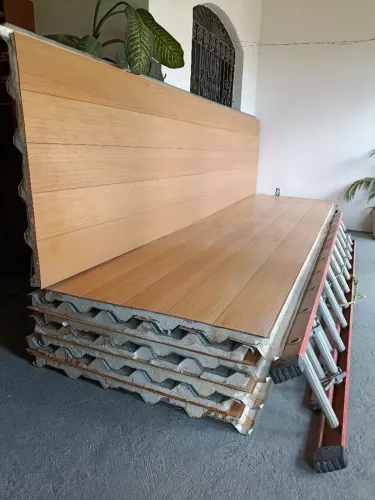 Telha sanduíche 70 reais o m2