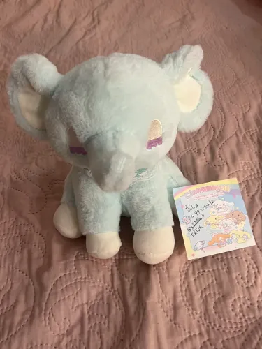 Elefante de pelúcia