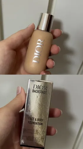 Vende-se base da Dior