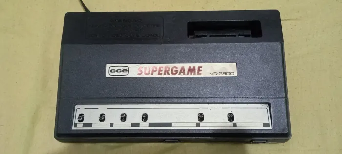 Cce SuperGame VG-2800 p/ peças (clone de atari)