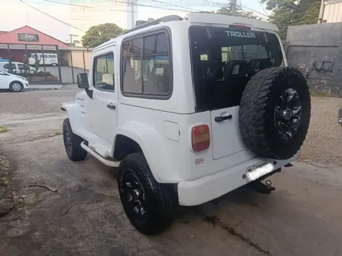 Troller T-4 4X4 2.8 TB Int. Cap. Lona Diesel 2004