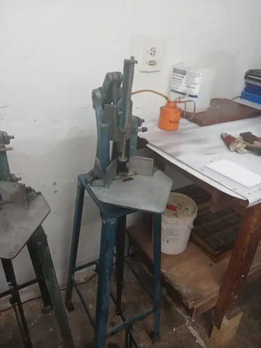  Canteadeira Marca Consani