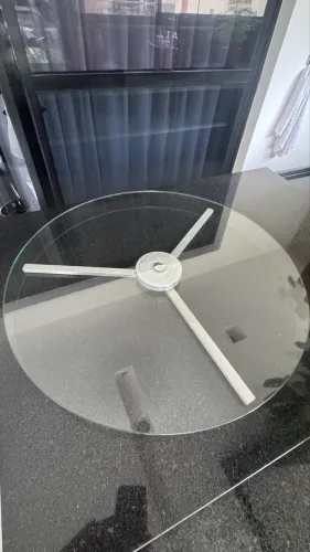 Centro de mesa giratório de vidro 60cm