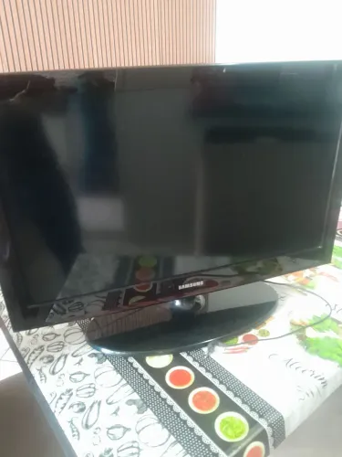 Tv Samsung 32 pra retirar peças