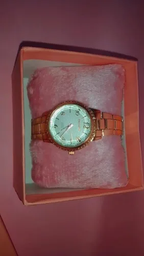 Relógio rosa feminino