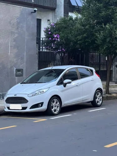 Ford Fiesta Titanium 1.6 16V Flex Mec. 2014