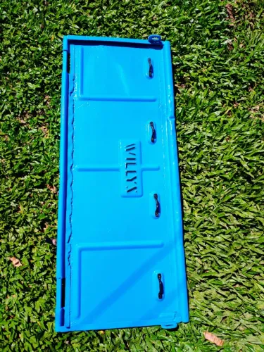 Tampa traseira do Jeep Willys 1950