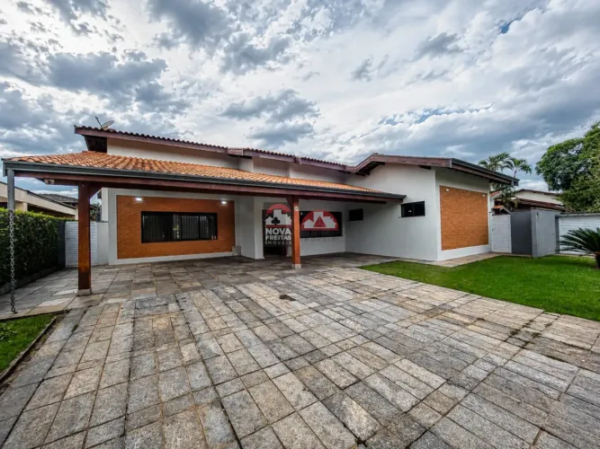 Locação de Casa no Condomínio Village Paineiras - Pindamonhangaba/SP