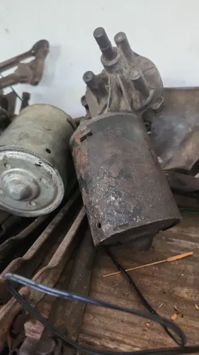 Motor do Limpador de parabriso 12 e 24 V.