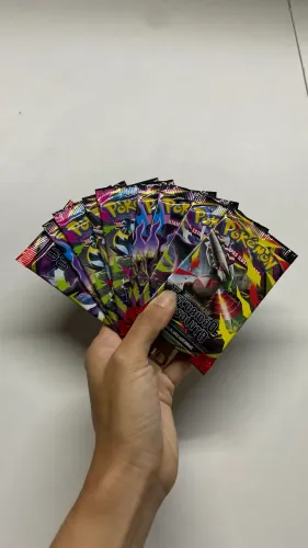 Blister unitário Pokémon escuridão absoluta