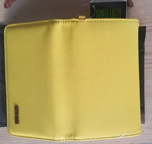 Bolsa feminina de ombro e de mão, cor verde, marca Santa Lolla, com alça de corrente NOVA