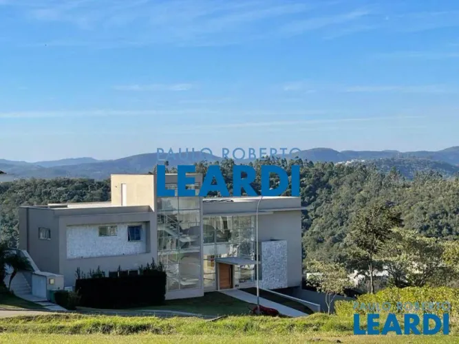 CASA EM CONDOMÍNIO - ALPHAVILLE - SP