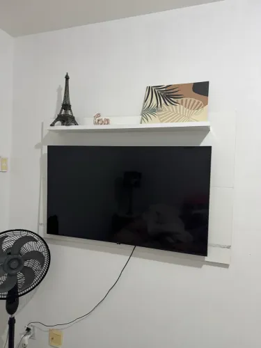 Painel e escrivaninha conjunto