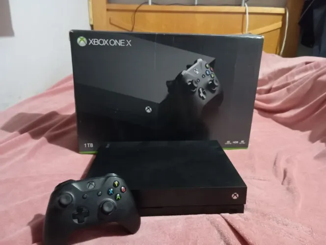 Console Xbox one X, 1TB preto usado, completo com caixa.