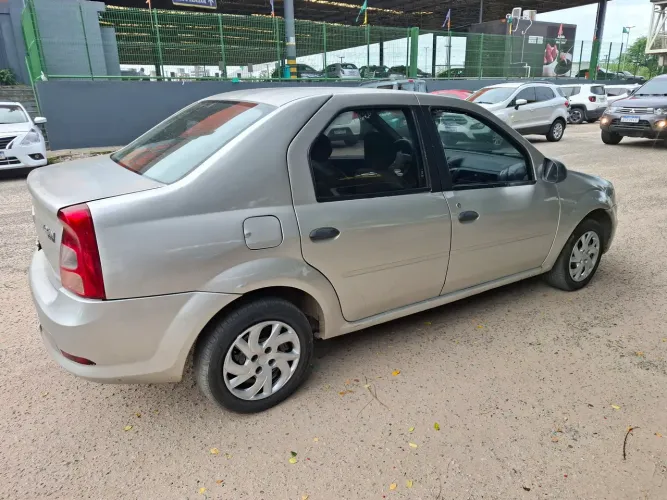 Renault Logan Authentique Hi-flex 1.0 16V 4P 2012