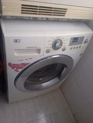 LAVADOURA DE ROUPAS LG