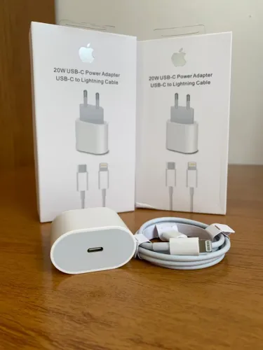 Carregador iPhone 20W USB-C + Cabo Lightning Novo