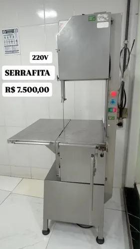 Máquina serrafita