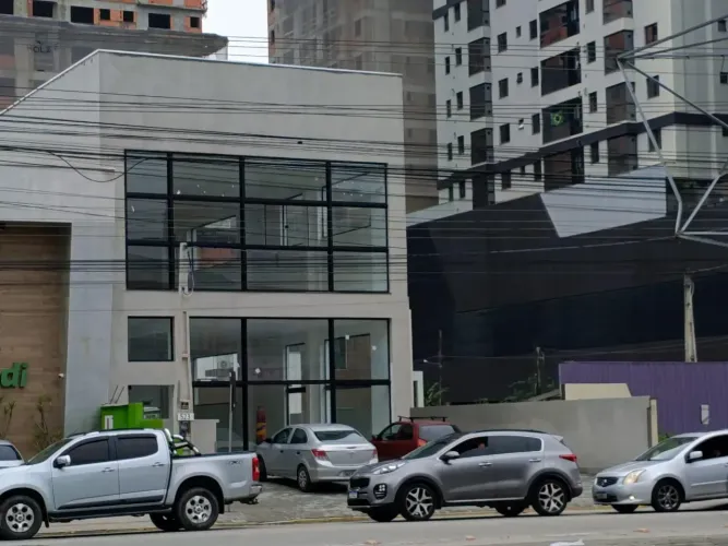 Sala comercial, 400 metros quadrados em Balneário Pereque - Porto Belo - SC