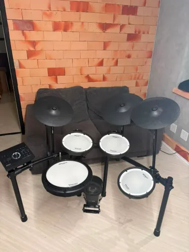 Roland TD-17 V-Drums Kit Completo - Estado de Novo - Com Nota Fiscal
