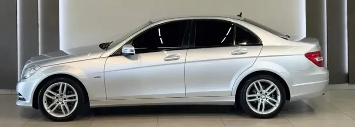 Mercedes-Benz C-180 CGI Classic 1.8 16V 156cv Aut. 2012