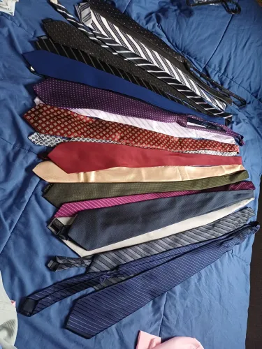 VENDO KIT 20 GRAVATAS
