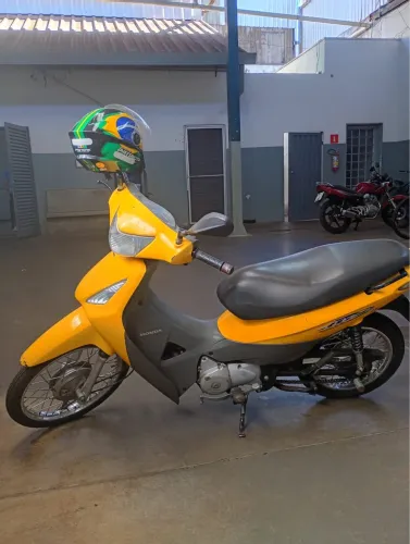 Honda Biz 125 partida
