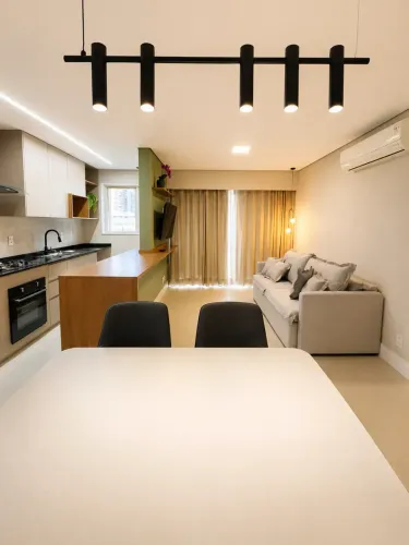 Apartamento para aluguel com 62 metros quadrados com 1 quarto