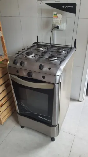 VENDO FOGÃO CONTINENTAL 4 BOCAS  USADO