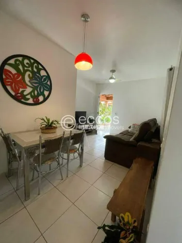 Casa em condomínio à venda, 3 quartos, 1 suíte, 2 vagas, Aparecidinha - Sorocaba/SP