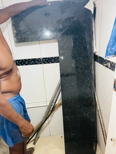 Bancada em L - Granito Verde Ubatuba!