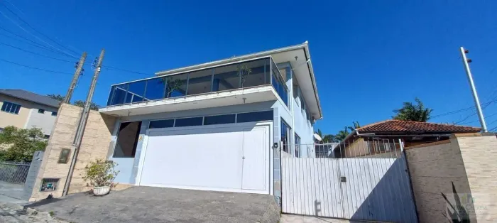 Casa para alugar no bairro Serraria - São José/SC