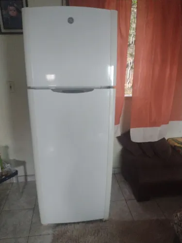 Geladeira 470 litros usada