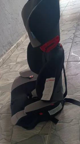 Cadeira de criança pra carro 